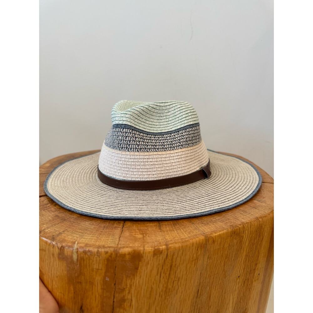Quagga Sun Hat Green Label One Size soft pink/blue/teal straw leather strap